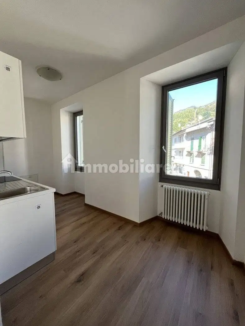 Appartamento piazza La Torre, 16, Castiglione D'Intelvi, Centro Valle Intelvi - foto 5