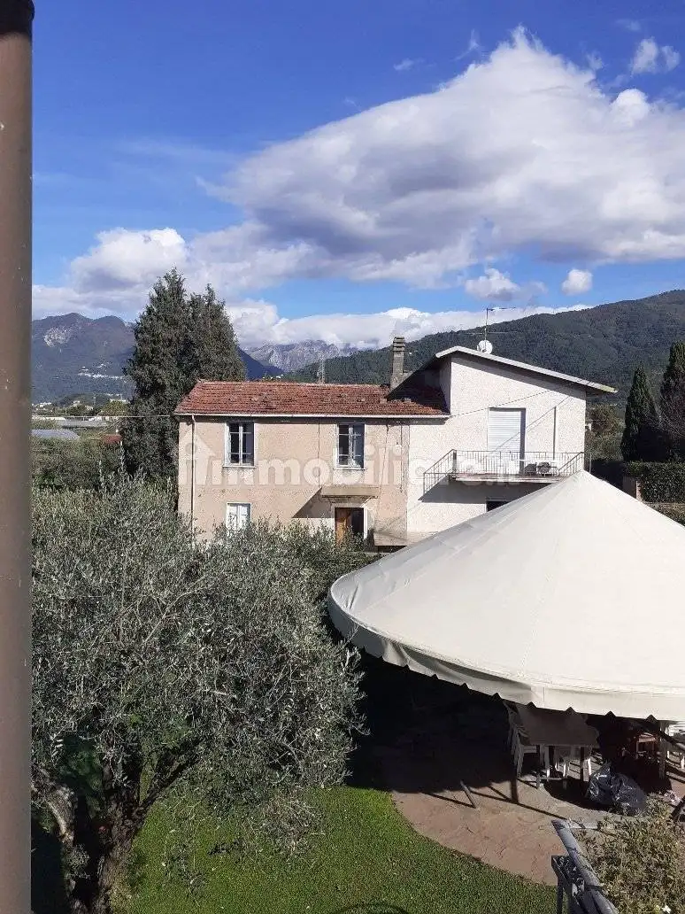 Villa in vendita a Massa