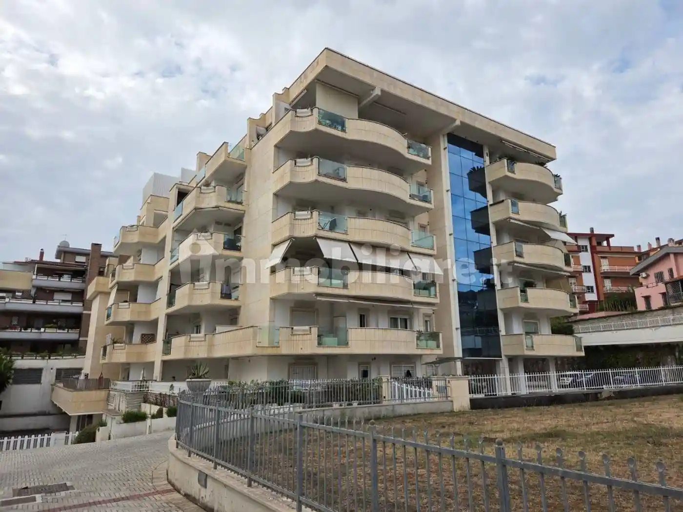 Appartamento in vendita a Pomezia