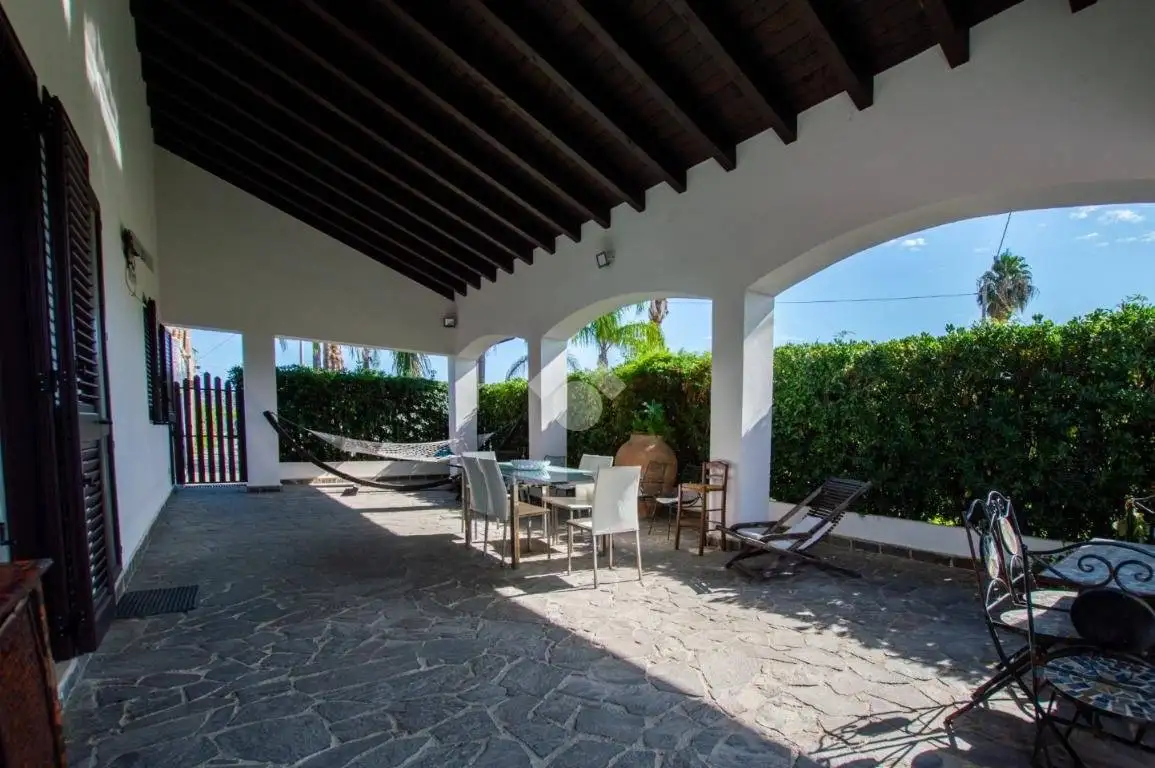Villa in vendita a Monforte San Giorgio