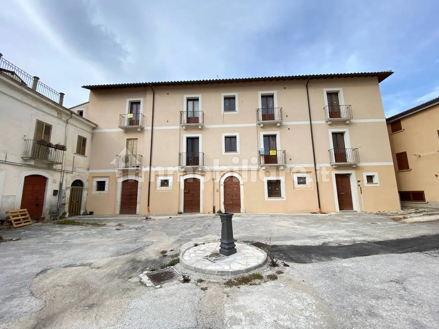 Palazzo - Edificio in vendita a Sulmona