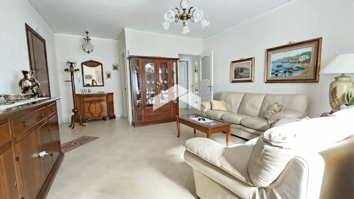 Trilocale viale dei Fiori 1, Centro, Cercola - foto 4