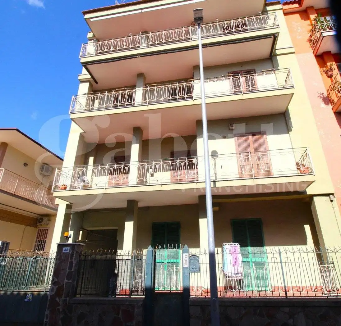 Appartamento via Garibaldi, 44, Arzano - foto 2