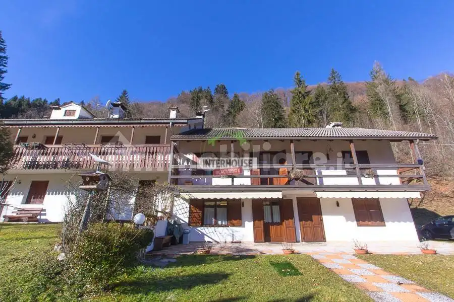 Villa in vendita a Barcis