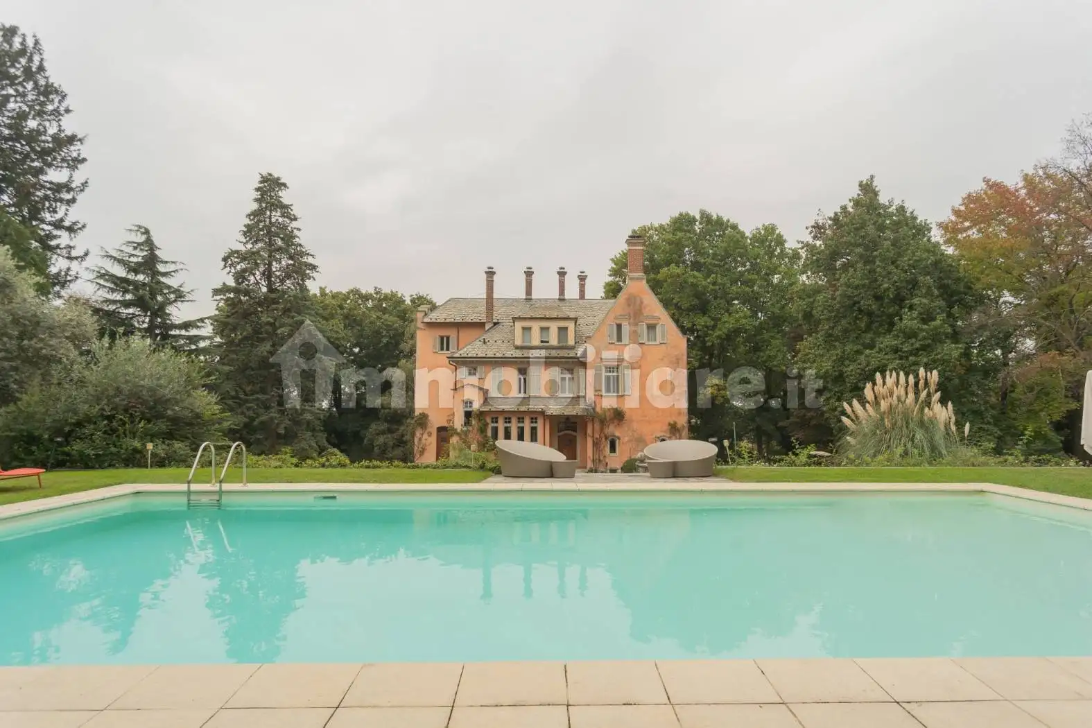 Villa in vendita a Varese