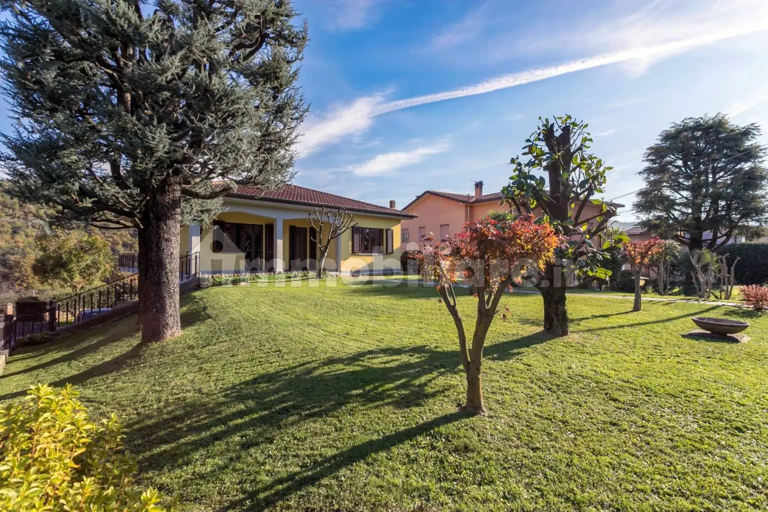 Villa in vendita a Caprino Bergamasco