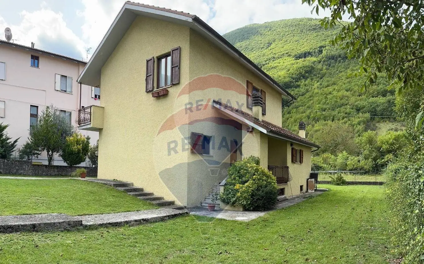 Villa unifamiliare via della Badia 3, Chiaserna, Cantiano - foto 3