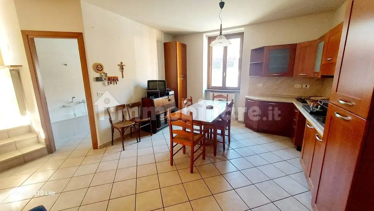 Bilocale via Cere 3, Centro, Cividate Camuno - foto 3