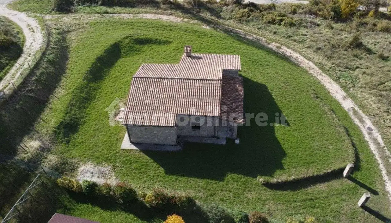 Terratetto unifamiliare Vocabolo Pian di Landuccio, Apecchio - foto 5