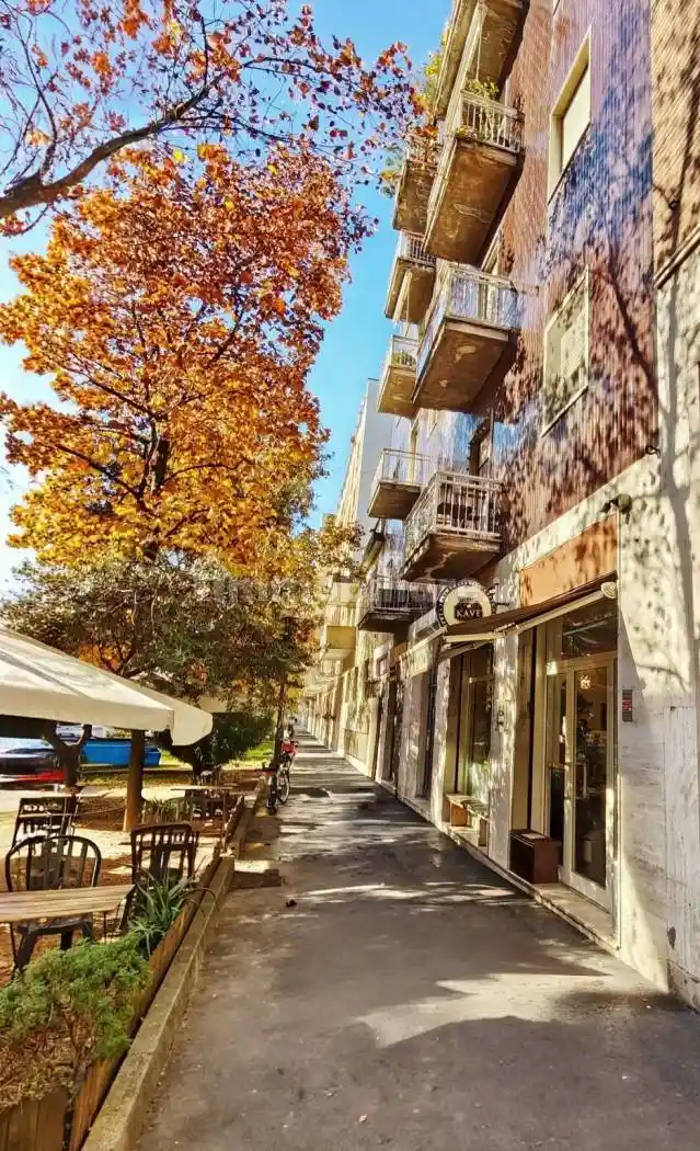 Bilocale via Sebastiano Veniero 8, Monte Rosa - Lotto, Milano - foto 4