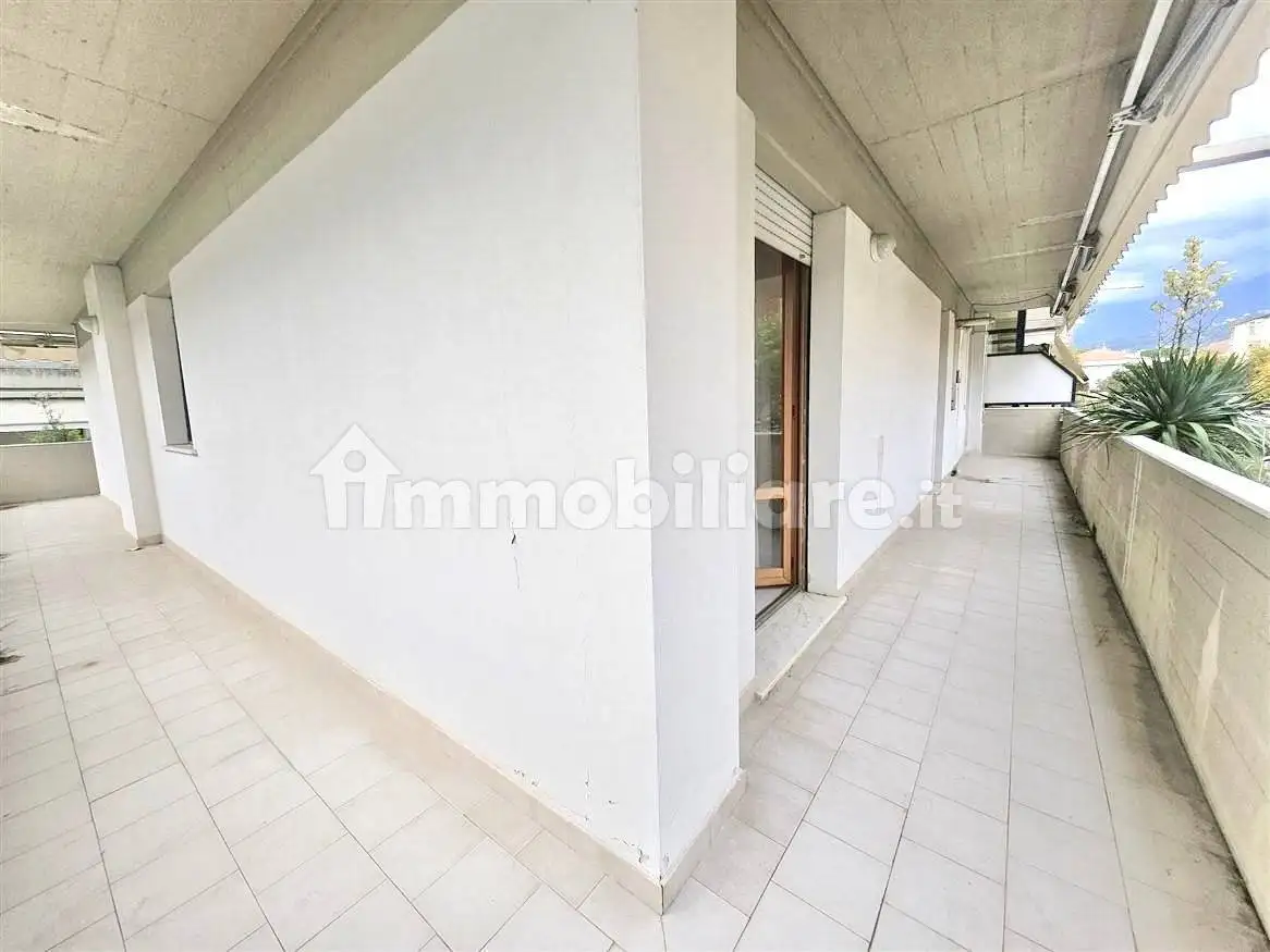 Appartamento in vendita a Massa