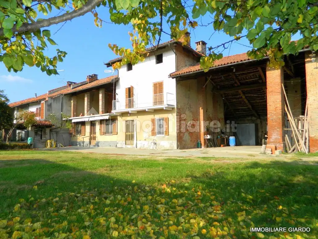 Rustico - Casale in vendita a Buttigliera d'Asti