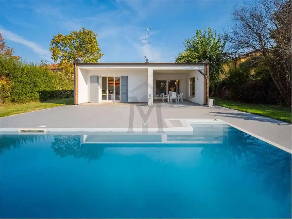 Villa in vendita a Albinea