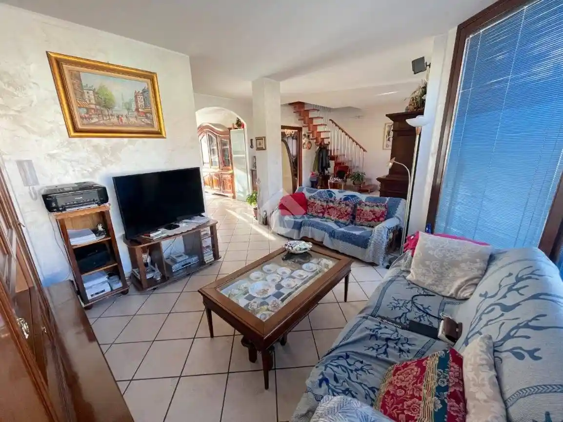 Appartamento via Montebello 46, Tabona, Borgo Nuovo, Pinerolo - foto 5