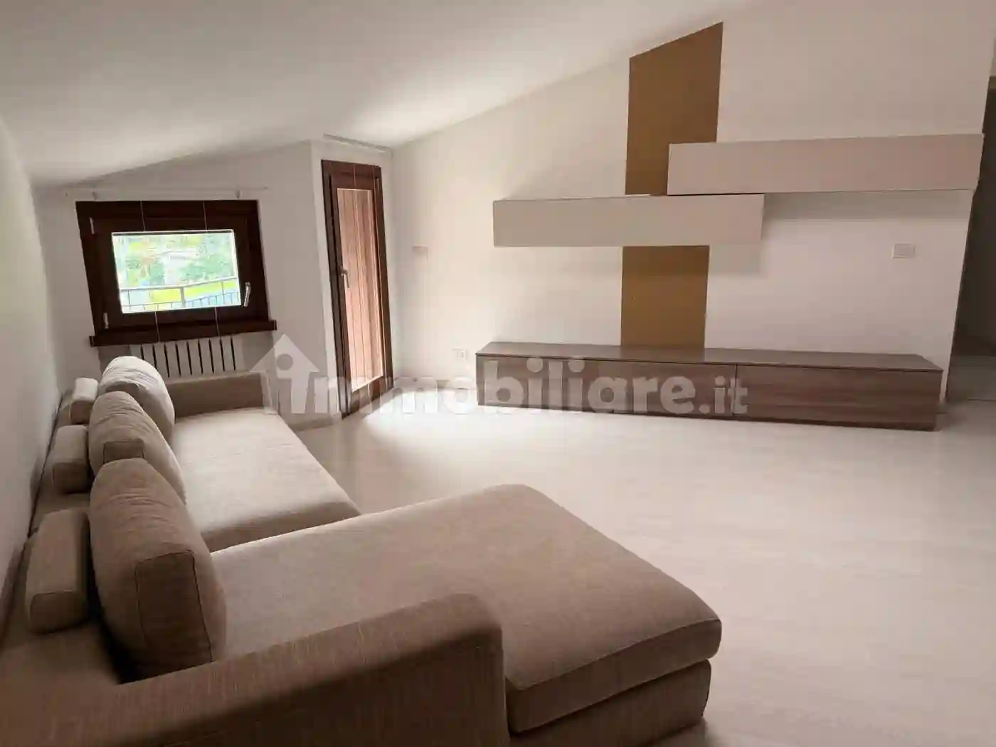 Quadrilocale via Caduti sul Lavoro 16, Centro, Cividate Camuno - foto 4