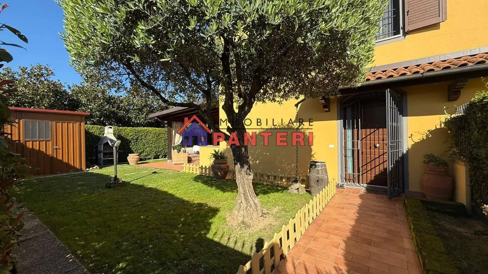 Casa indipendente in vendita a Ponte Buggianese