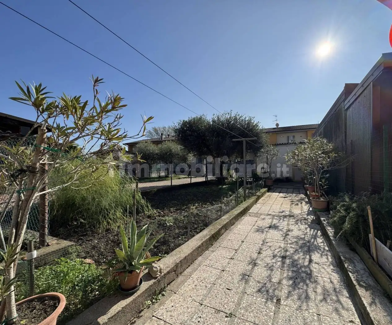 Terratetto unifamiliare via 25 Aprile, Centro, Erbè - foto 2