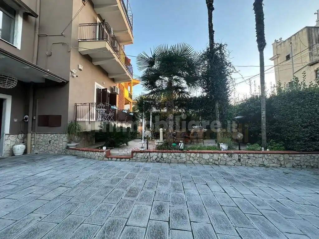 Terratetto plurifamiliare via San Francesco d'Assisi 61, Monaci, Giugliano in Campania - foto 2