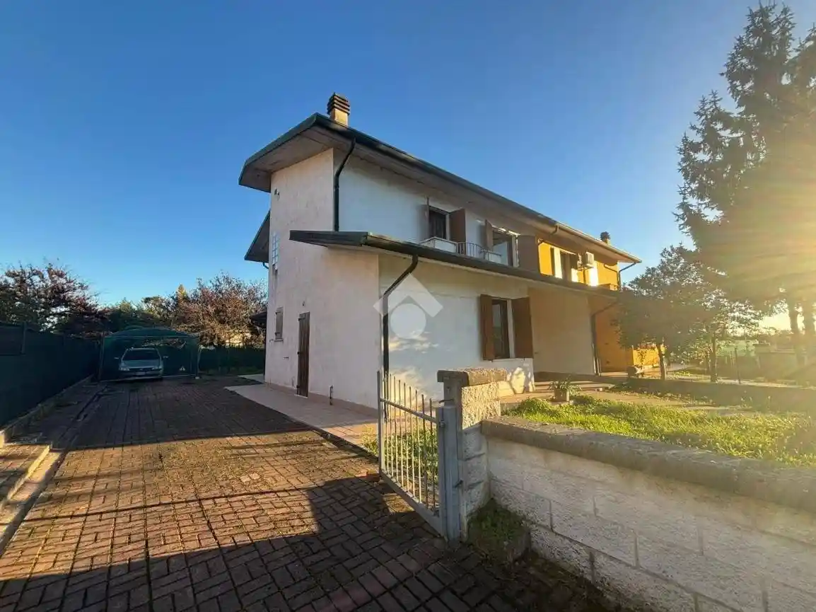 Villa in vendita a San Giorgio Bigarello