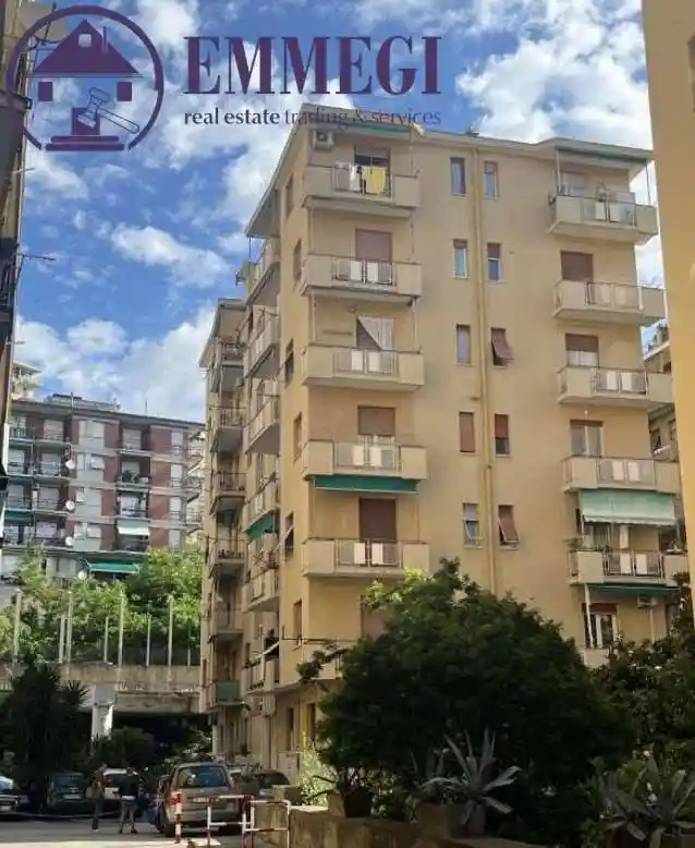 Appartamento in vendita a Genova