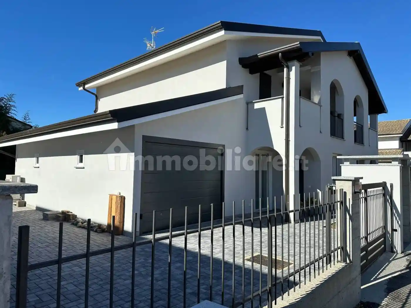 Villa bifamiliare via San Bernardo 9A, Borgolavezzaro - foto 4