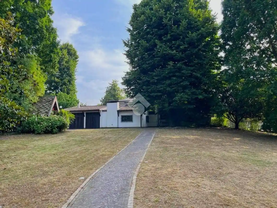 Villa unifamiliare via Monviso 5, Centro, Camparada - foto 2