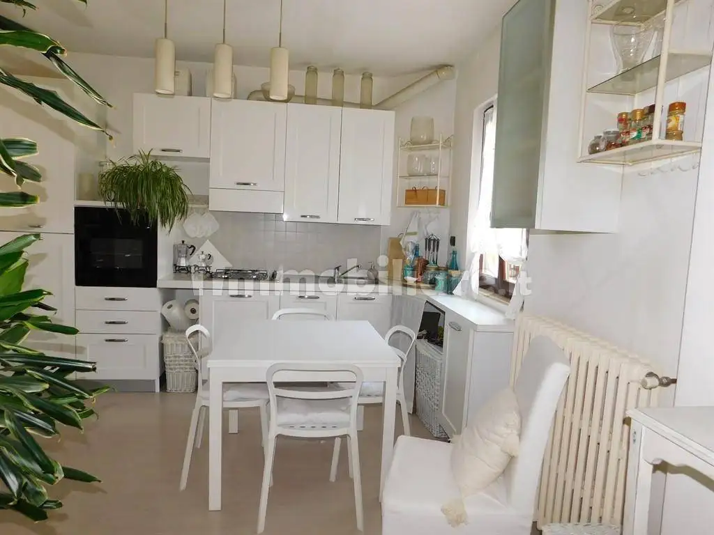 Appartamento in vendita a Gornate-Olona