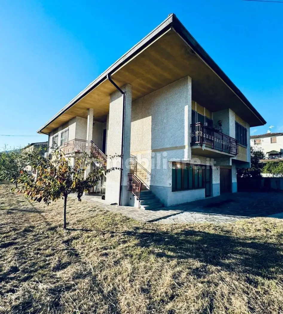 Casa indipendente in vendita a Lucca