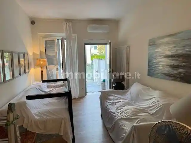 Trilocale ottimo stato, piano terra, Cinquale, Montignoso - foto 2