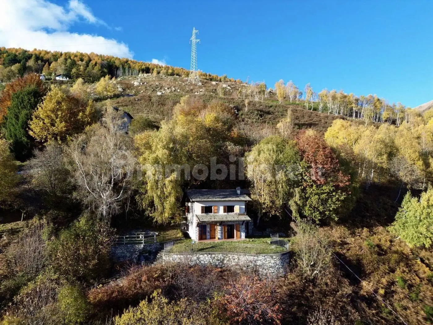 Villa in vendita a Montemezzo