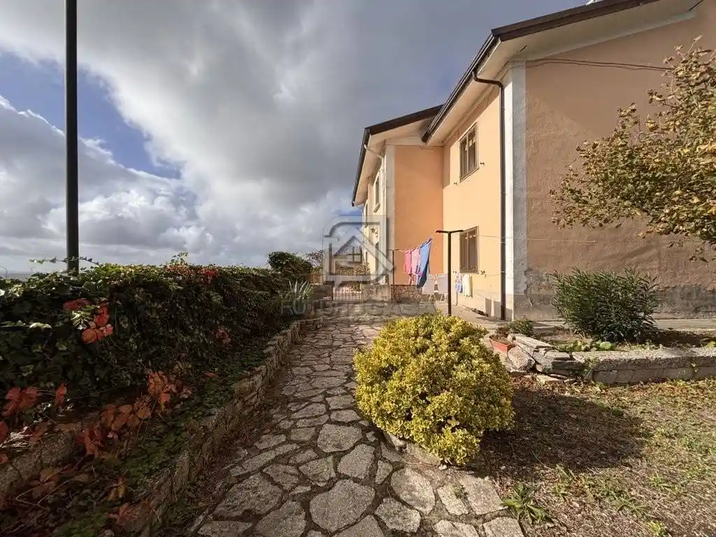 Terratetto unifamiliare via Piano la Bella, Savignano Irpino - foto 2