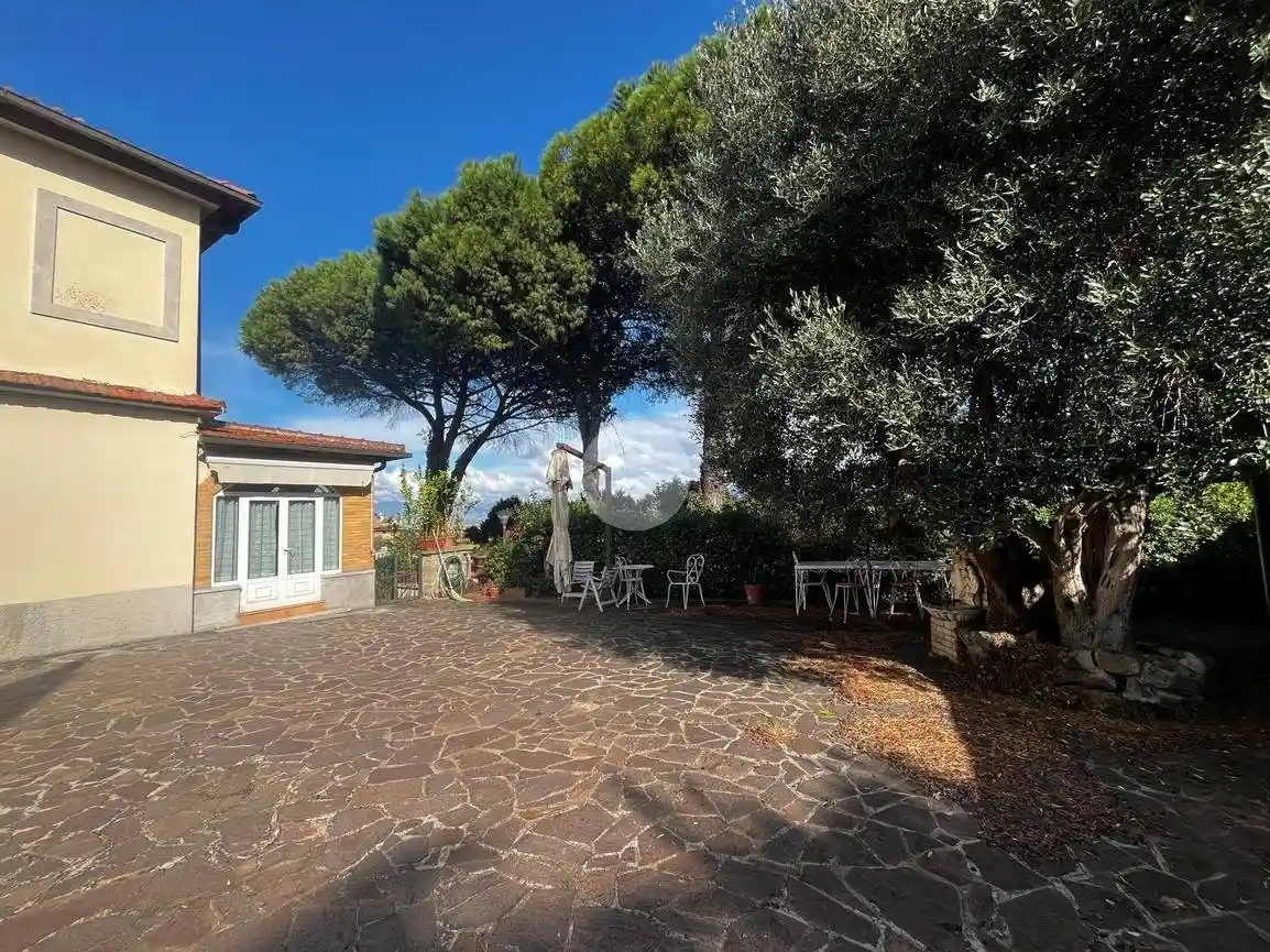 Villa in vendita a Monte Porzio Catone