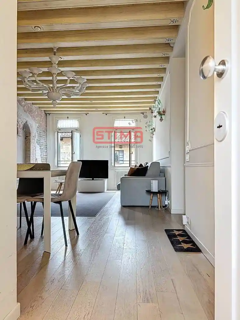 Bilocale ottimo stato, secondo piano, Piazza del Grano - Burchiellati, Treviso - foto 2