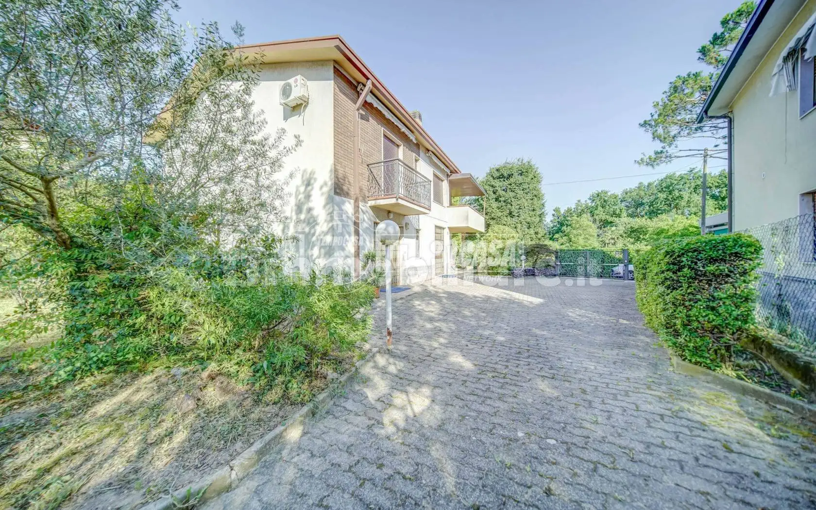 Villa unifamiliare viale Milano, Caronno Varesino - foto 3
