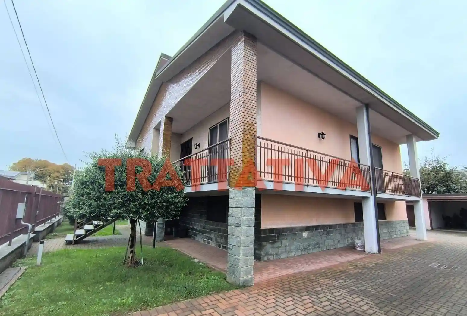 Villa in vendita a Ossona