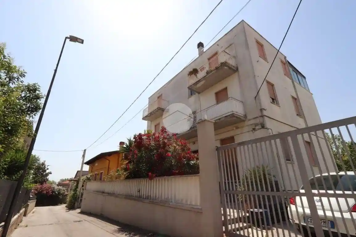 Quadrilocale salita Facciolini 13, Colli Innamorati - Madonna, Pescara - foto 2
