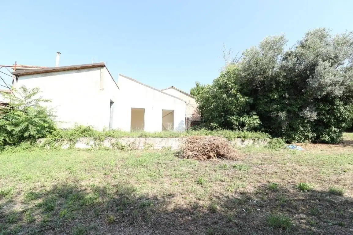 Rustico - Casale in vendita a Pianella