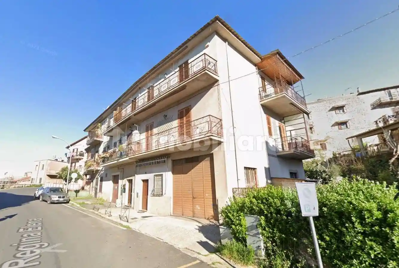 Appartamento in vendita a Marcellina