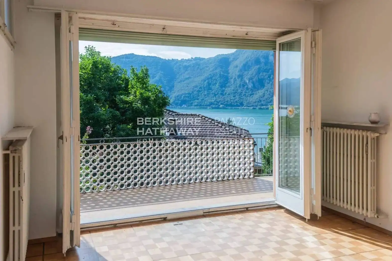 Villa unifamiliare, da ristrutturare, 410 m², Campione d'Italia - foto 5