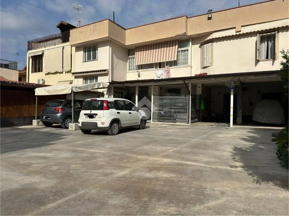 Villa in vendita a Parete