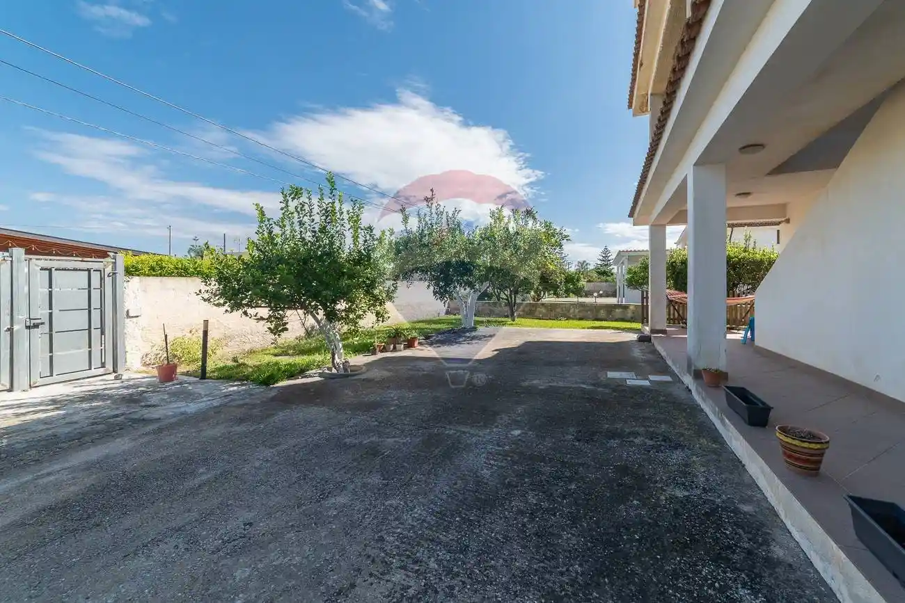 Villa unifamiliare via Olinto Marinelli 51, Fanusa, Siracusa - foto 2