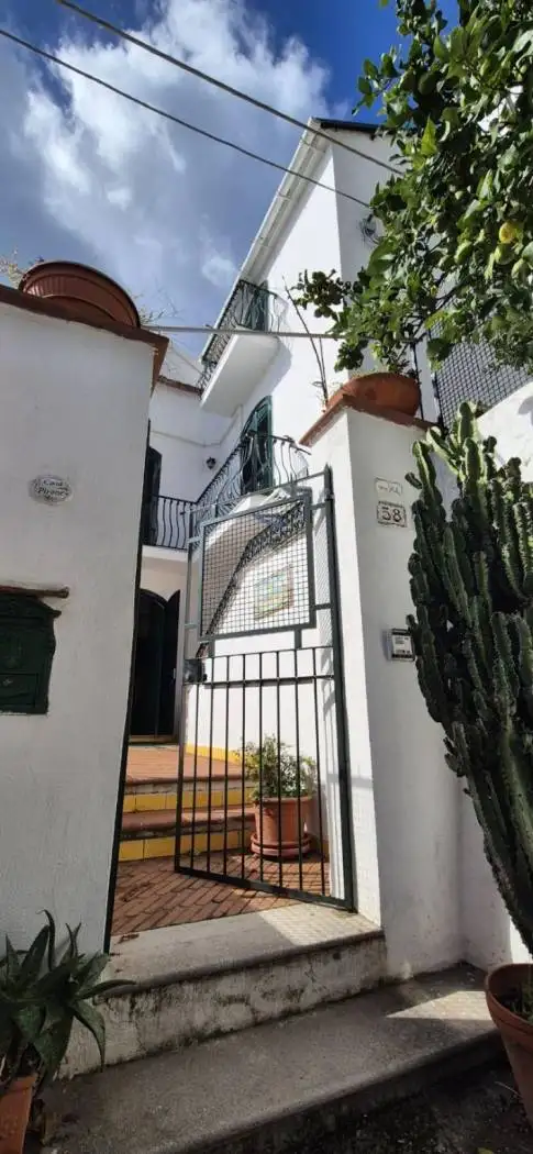 Appartamento in affitto a Vietri sul Mare