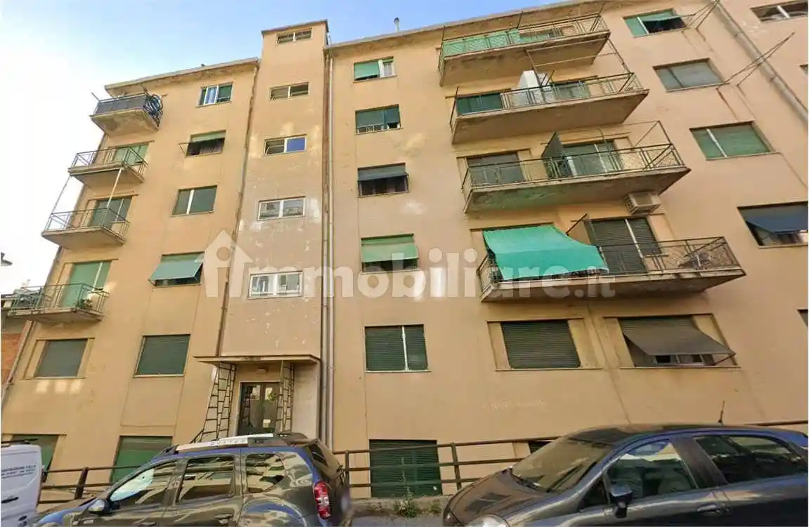 Appartamento in vendita a Genova