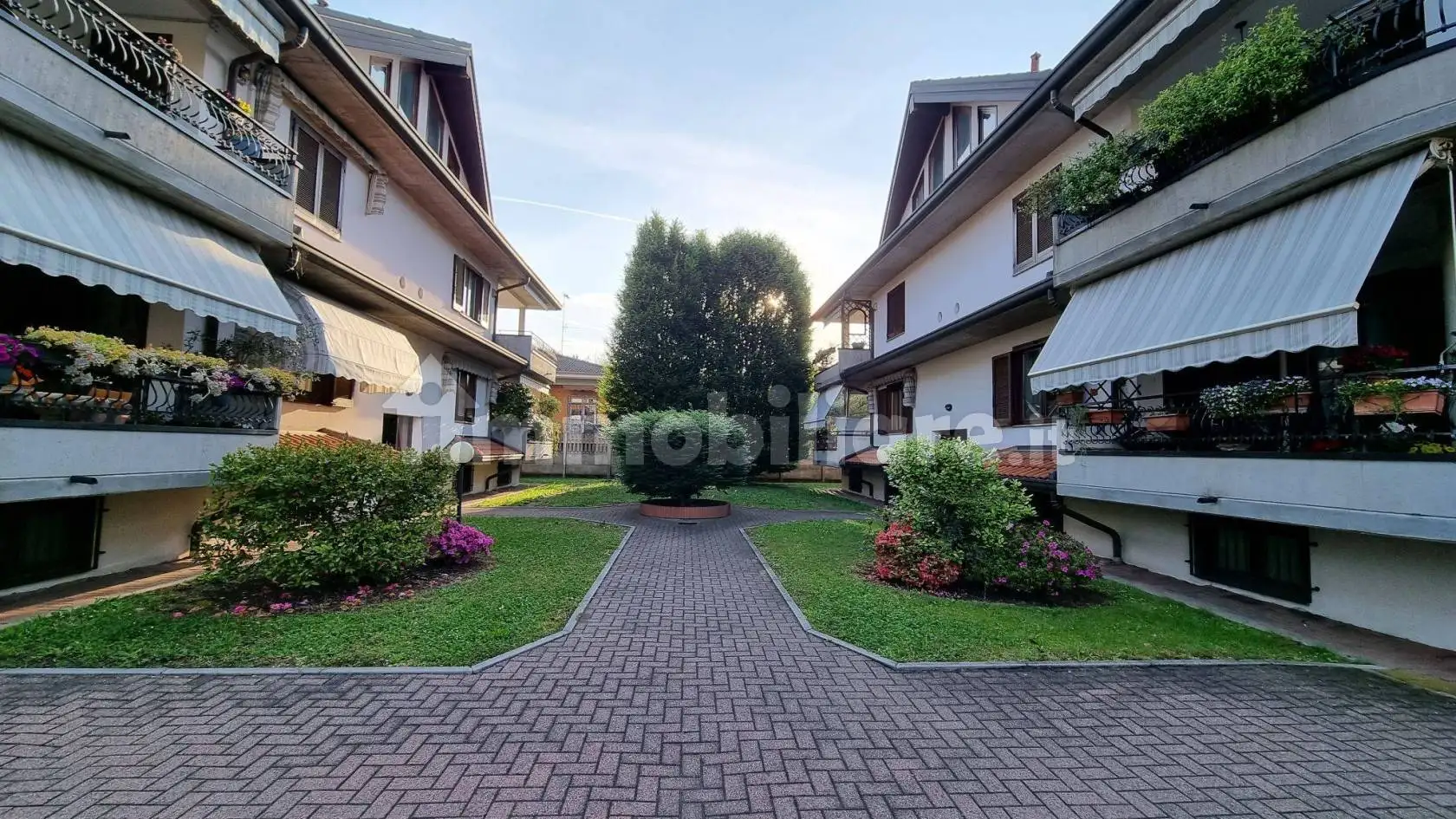 Appartamento in vendita a Marnate