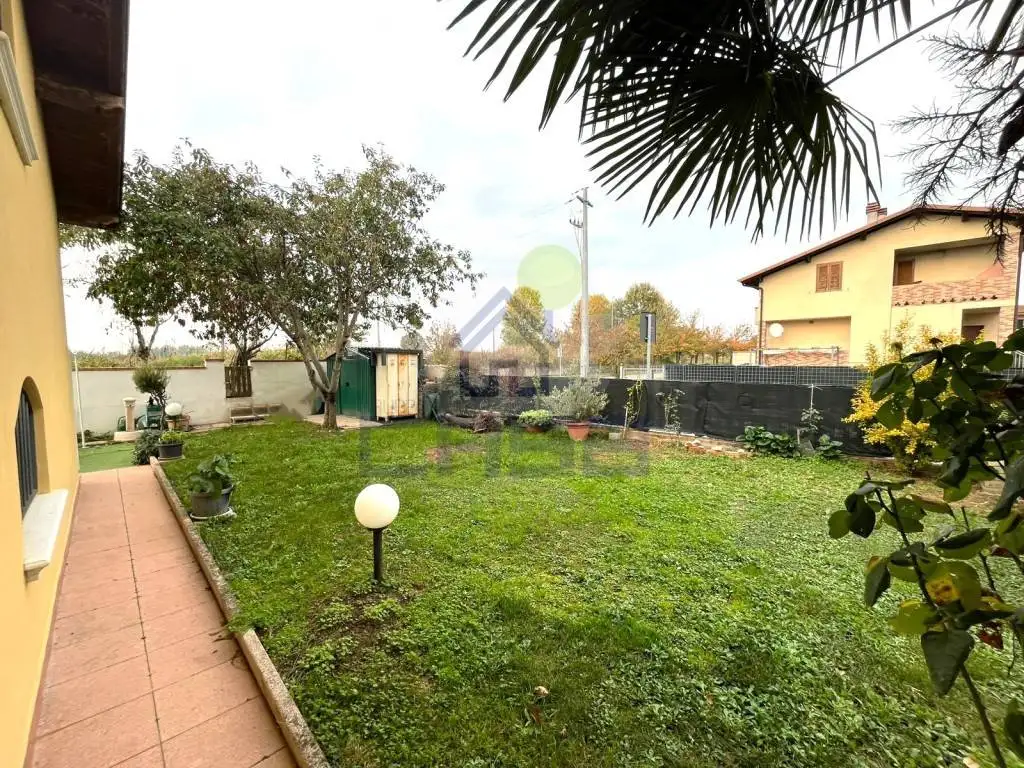 Villa a schiera via Privata Gianluigi Pandolfi, Castelgerundo - foto 3