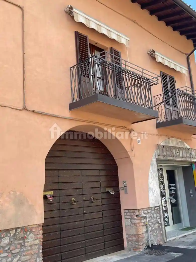 Palazzo - Edificio in vendita a Gavardo