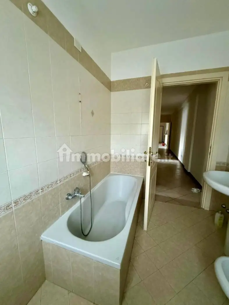 Trilocale via Fratelli Reguitti 1, Centro, Agnosine - foto 3