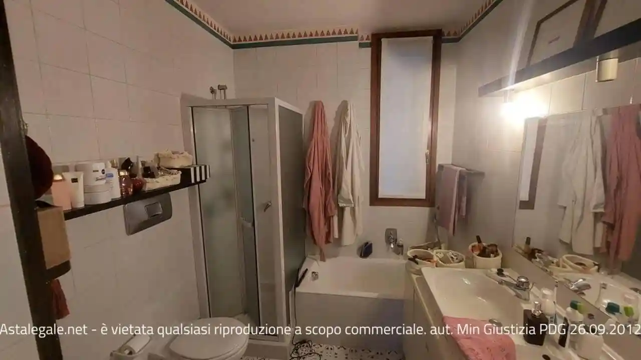 Appartamento all'asta via Postale Vecchia, 21, Luvinate - foto 2