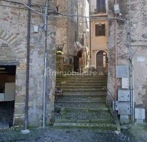 Appartamento in vendita a Cave