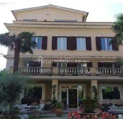 Villa in vendita a Marino